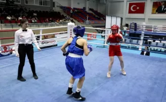 Gençler A Türkiye Boks Şampiyonası, Karabük’te devam ediyor