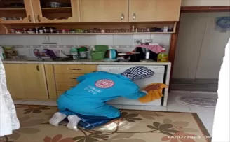 Gerze’de yaşlıların evleri temizlenerek, kişisel bakımları yapıldı