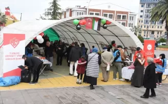 Giresun’da Filistin yararına hayır çarşısı etkinliği