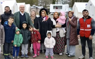 Gölyaka'da 800'ün üzerinde depremzede 243 çadırda konaklamayı sürdürüyor