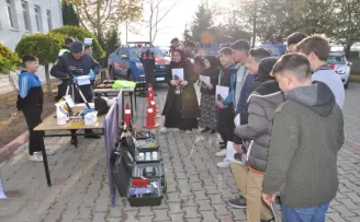 Gümüşhacıköy’de öğrenciler jandarma ile buluştu