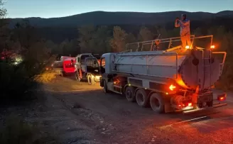 GÜNCELLEME - Karabük’te çıkan orman yangınına müdahale ediliyor