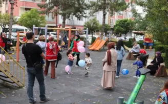 Havza’da Genç Kızılay Havza Şubesinden miniklere sürpriz