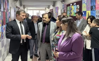 Havza’da resim ve teknoloji tasarım sergisi açıldı