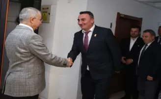Hopa Ticaret ve Sanayi Odası Yönetim Kurulundan Vali Doruk'a ziyaret