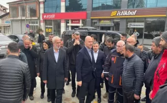 İçişleri Bakanı Soylu, Düzce'deki deprem bölgesinde incelemelerde bulundu: