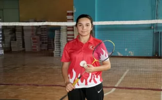 İşitme engelli milli badmintoncu Hale Nur'un hedefi Avrupa şampiyonu olmak