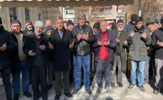 İsveç'te Kur'an-ı Kerim'in yakılması Bayburt'ta protesto edildi
