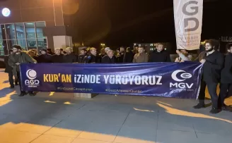 İsveç'te Kur'an-ı Kerim yakılması Karabük'te protesto edildi
