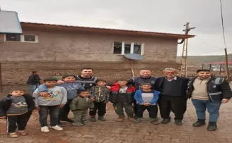 Kahramanmaraş’ta polis ekipleri depremzedelere desteğini sürdürüyor