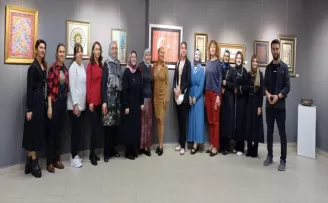 Karabük’te “100+ Şehirler Arası Karma Sergi“ açıldı