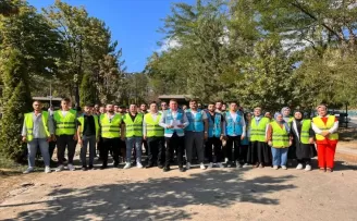 Karabük’te AK Parti’li gençler çevre temizliği etkinliği düzenledi