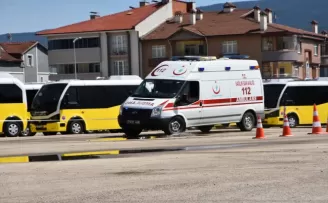 Karabük’te ambulans ekiplerine ileri sürüş teknikleri eğitimi verildi