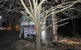 Karabük’te kaza yapan yardım malzemeleri yüklü tırın sürücüsü yaralandı