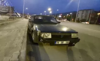 Karabük’te otomobil ile çarpışan motosikletin sürücüsü yaralandı