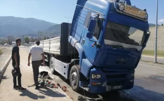 Karabük’te park halindeki tır yandı