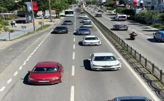Karadeniz Sahil Yolu’nun Ordu güzergahında trafik yoğunluğu yaşanıyor