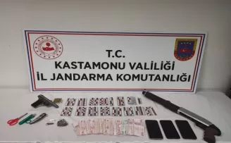 Kastamonu'da düzenlenen uyuşturucu operasyonlarında 2 kişi yakalandı