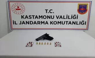 Kastamonu’da uyuşturucu operasyonunda 5 zanlı yakalandı