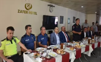 Kaymakam Yılmaz, okul servis sürücüleriyle bir araya geldi