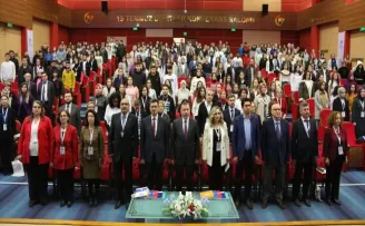 KBÜ’de “Sanal Gerçeklik Yoluyla Yenilikçi Sağlık Eğitimi Kongresi“ yapıldı