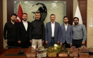 KBÜ TEKNOFEST takımları Rektör Kırışık’ı ziyaret etti