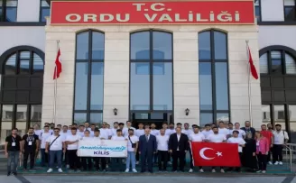 Kilis’ten gelen öğrenciler, Ordu Valisi Erol’u ziyaret etti