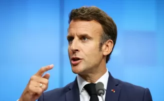 Macron, Paris'te Polonya Başbakanı Morawiecki ile görüştü