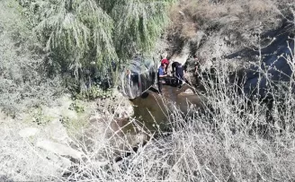Niksar’da devrilen otomobilin sürücüsü yaralandı