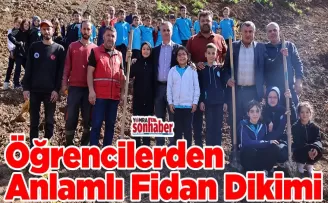 Öğrencilerden  Anlamlı Fidan Dikimi