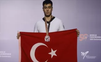 OMÜ’lü tekvandocu Dünya Üniversite Yaz Oyunları’nda şampiyon oldu