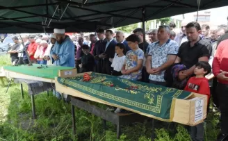 Ordu’da denizde cansız bedenleri bulunan iki arkadaşın cenazeleri defnedildi