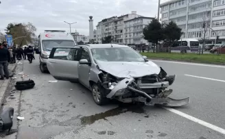 Ordu’da otomobil ile motosikletin çarpıştığı kazada 2 kişi yaralandı