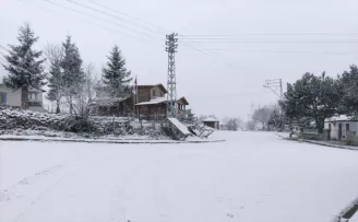 Ordu’nun Çambaşı Yaylası’nda kar etkili oldu