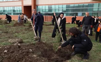 Ordu Üniversitesi’nde 100 fidan toprakla buluşturuldu
