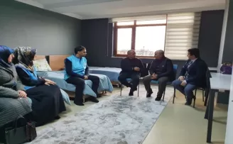 Ordu Valisi Sonel depremzedeleri ziyaret etti
