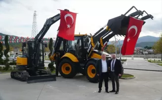 Osmancık Belediyesinin yeni iş makineleri hizmete sunuldu