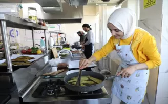 Rize’de “Öğretmenim Mutfakta“ yemek yarışması düzenlendi