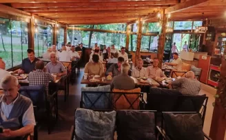 Salıpazarı’nda muhtarlarla istişare toplantısı yapıldı