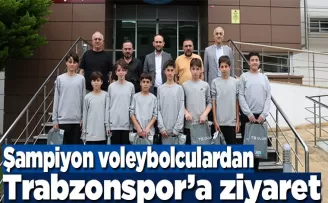 Şampiyon voleybolculardan Trabzonspor’a ziyaret