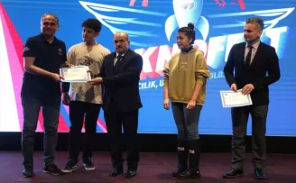 Samsun'da 32 bin 784 proje ile TEKNOFEST'e katılan öğrenciler ödüllendirildi