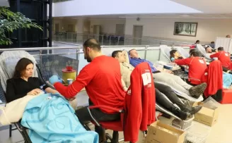 Samsun’da adliye personelinden deprem bölgesi için kan bağışı