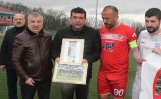 Samsun’da depremde hayatını kaybeden futbolcu Yasin Güvenç unutulmadı