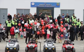 Samsun’da depremzede çocuklara trafik eğitimi verildi