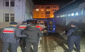 Samsun’da hırsızlar çaldıkları kredi kartıyla alışveriş yapınca yakalandı