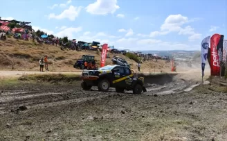 Samsun’da Petlas 2023 Türkiye Offroad Şampiyonası’nın üçüncü ayağı tamamlandı