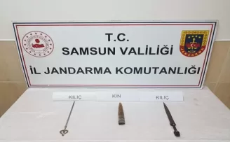 Samsun'da tarihi eser niteliğindeki 2 kılıç ele geçirildi