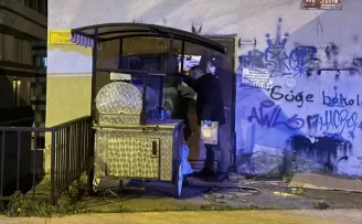 Samsun'da yol kenarındaki kovanın içinde silah bulundu