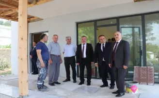 Samsun Valisi Dağlı Havza’da öğrencilere karne dağıttı, yatırımları inceledi