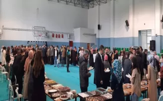 Saraydüzü’nde depremzedeler yararına kermes düzenlendi